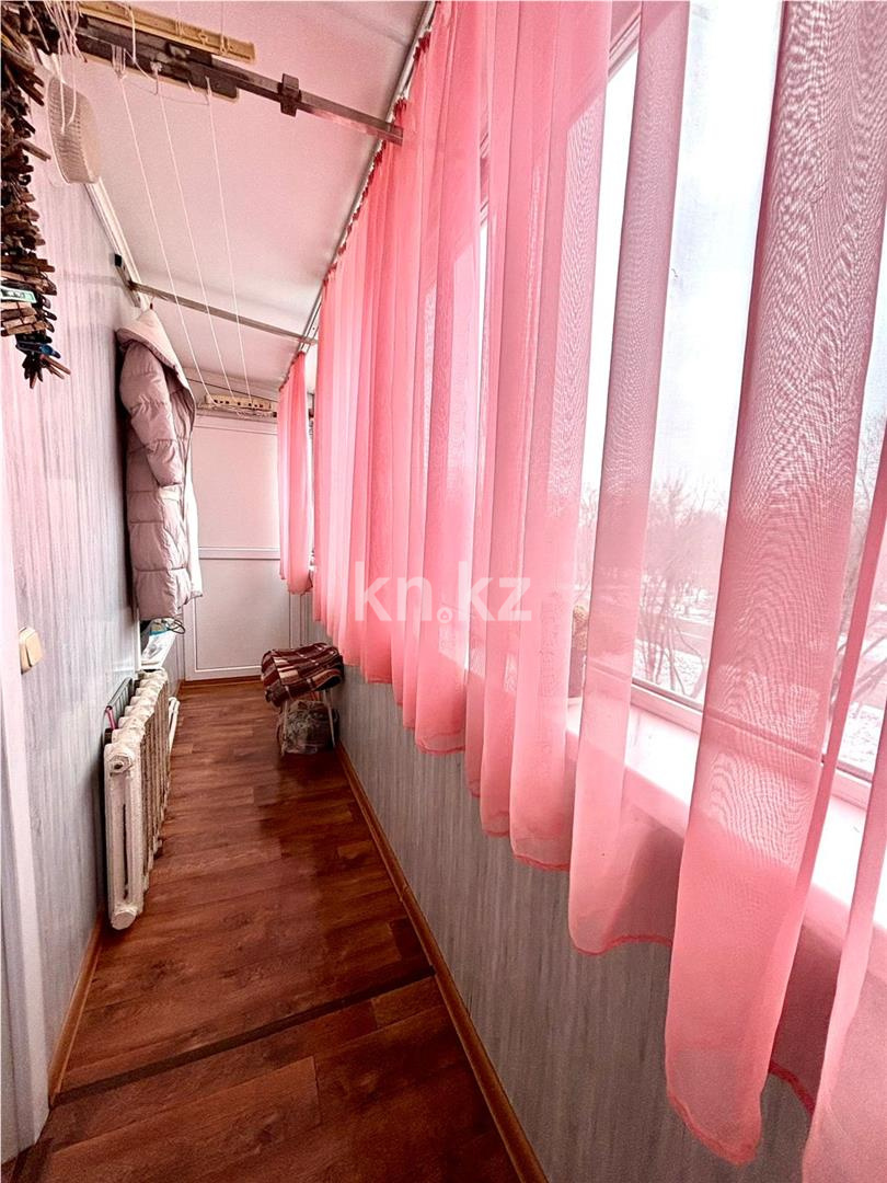 Продажа 3-комнатной квартиры, 63 м², 23 мкр. в Караганде - фото 12