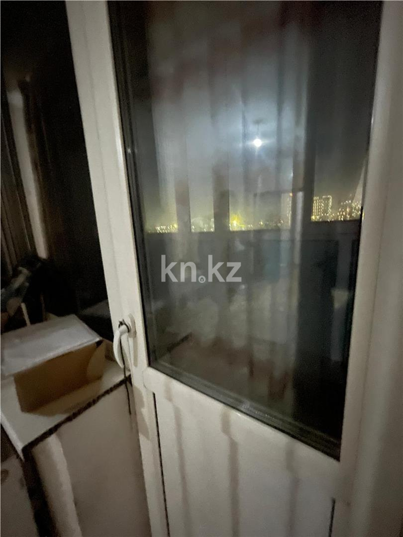 Продажа 2-комнатной квартиры, 60 м², ул. Сарыарка в Караганде - фото 12