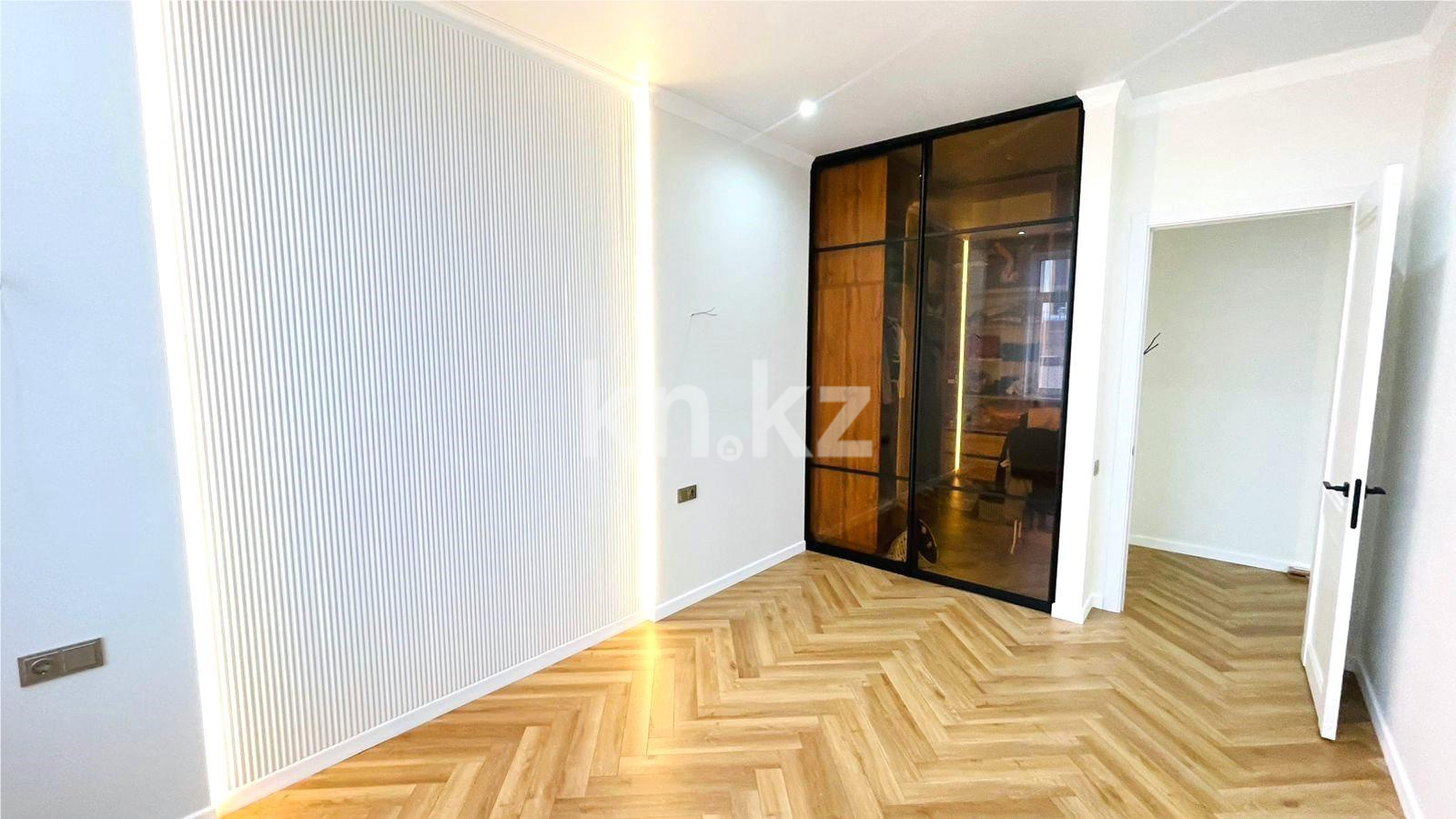 Продажа 2-комнатной квартиры, 55 м², ул. Букетова в Караганде - фото 5