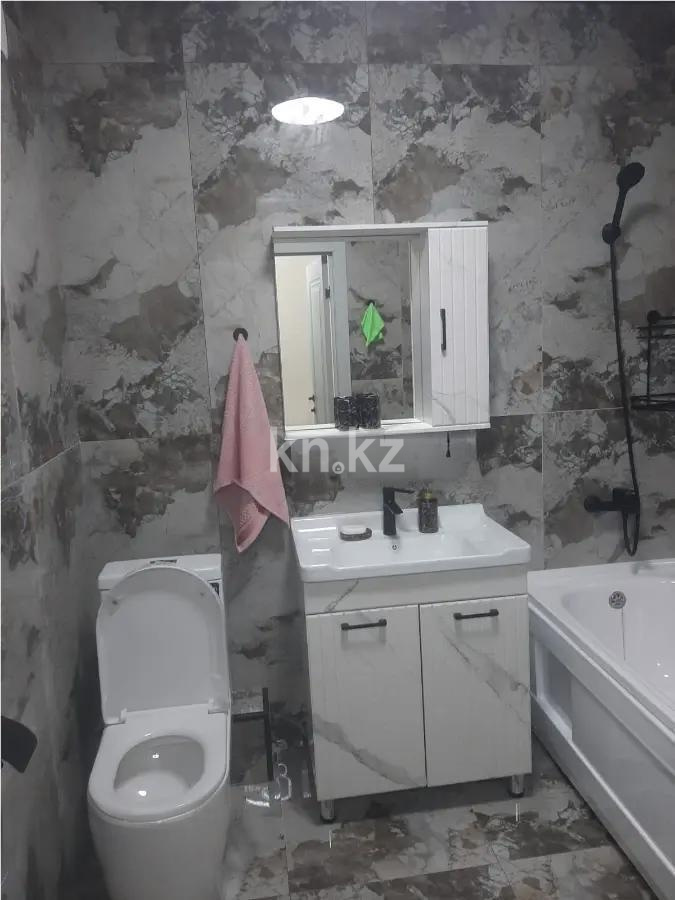 Продажа 2-комнатной квартиры, 50 м², ул. Толе би, дом  285/8 в Алматы - фото 3