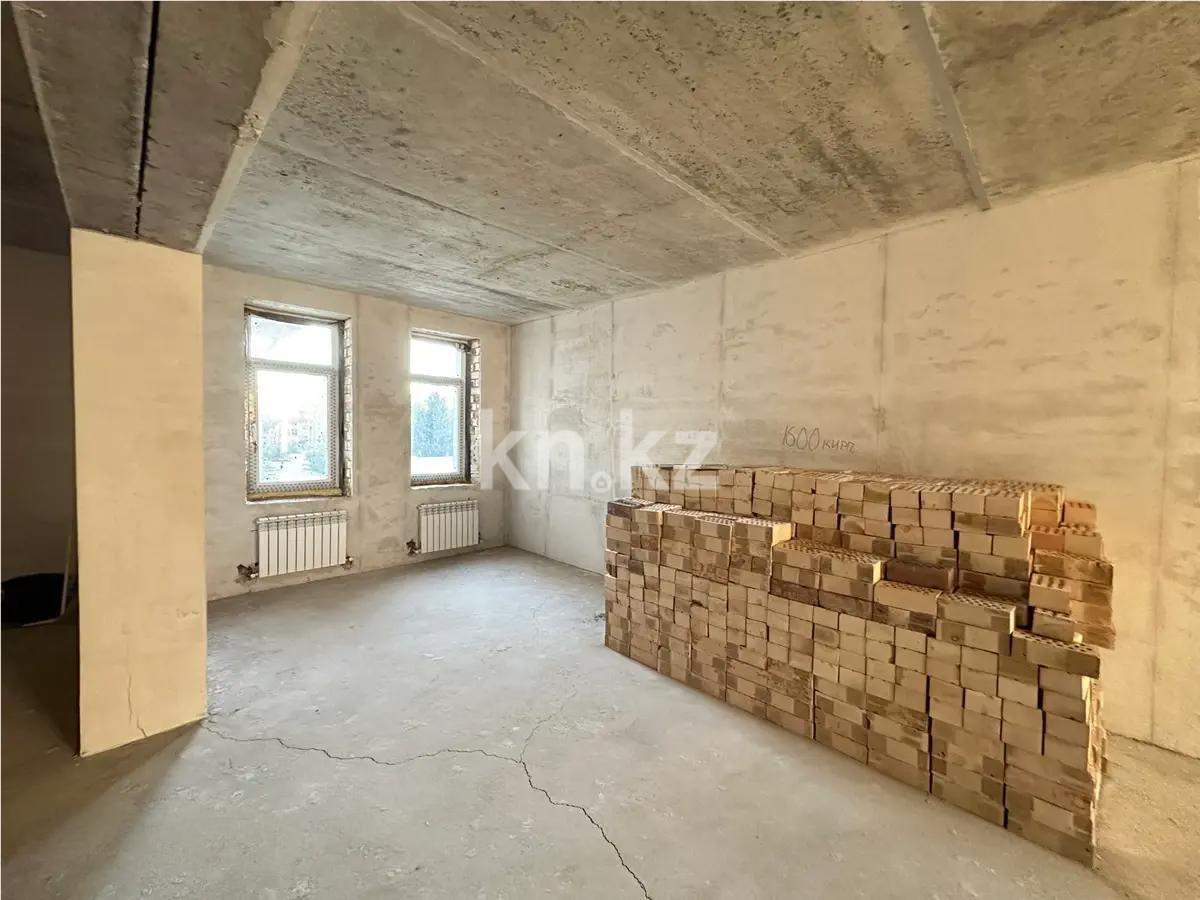 Продажа 4-комнатной квартиры, 131 м², ул. Жамбыла, дом  156а в Караганде - фото 2