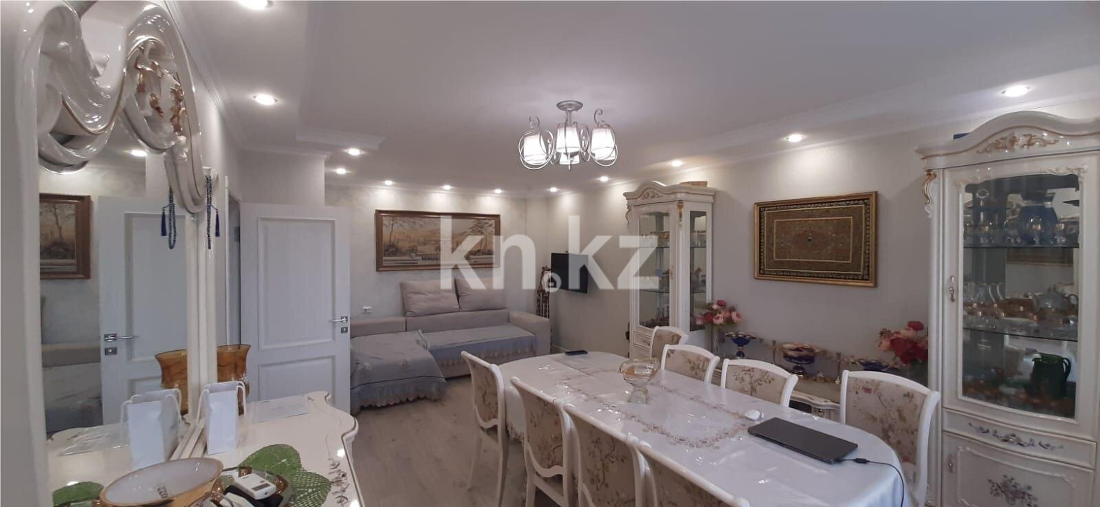 Продажа 2-комнатной квартиры, 73 м² в Караганде