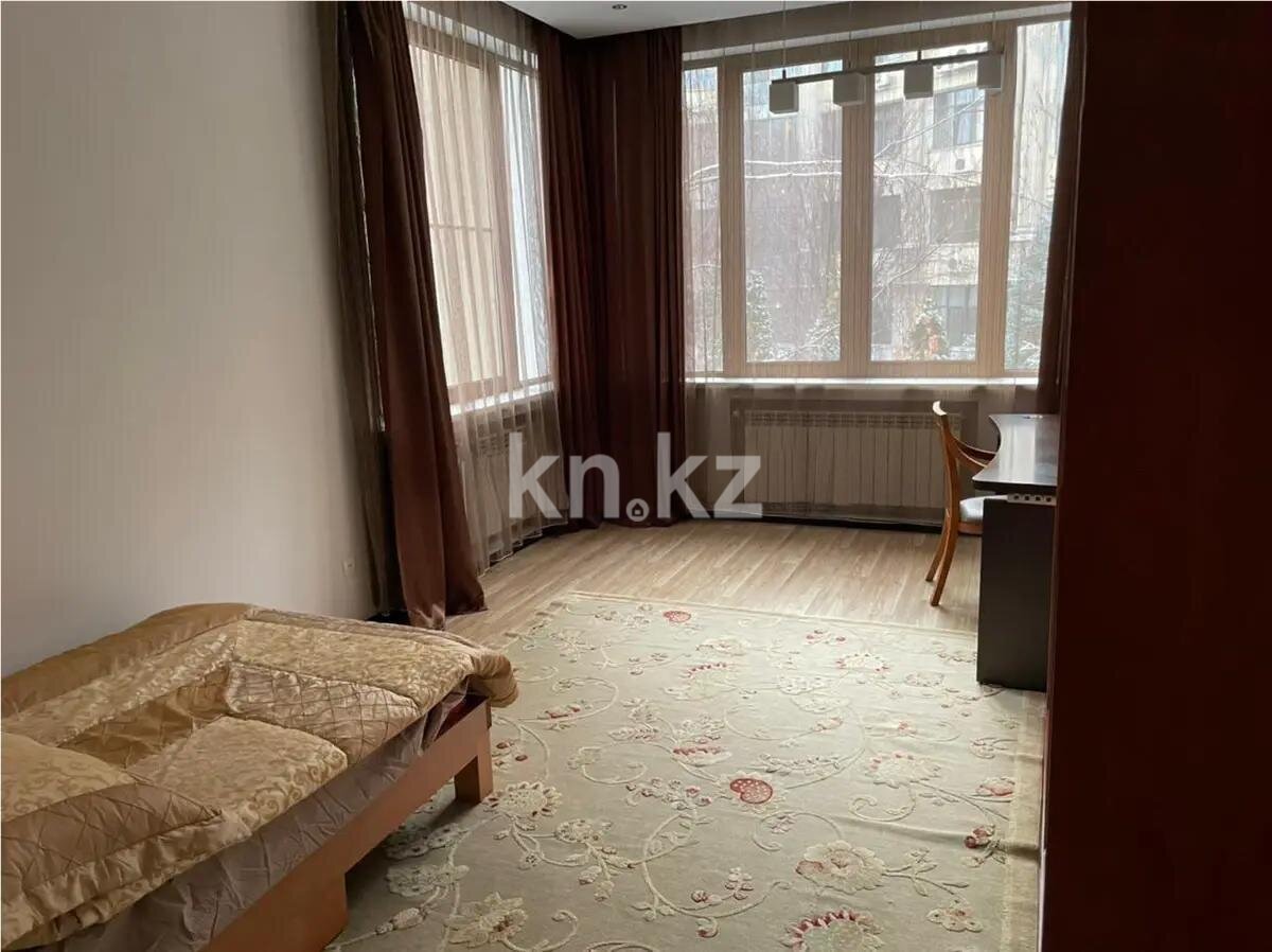 Продажа 4-комнатной квартиры, 200 м² в Алматы - фото 2