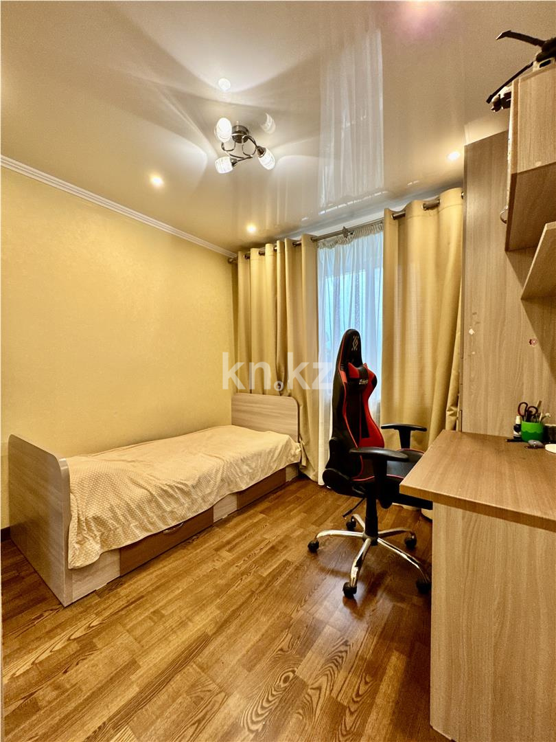 Продажа 4-комнатной квартиры, 93 м², ул. Аманжолова, дом  71 в Караганде - фото 26