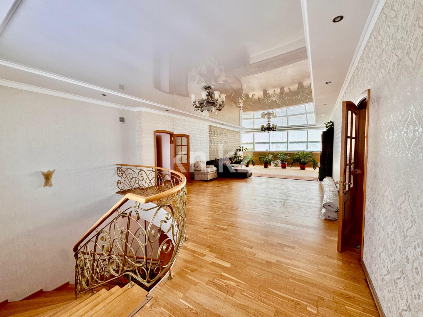 Продажа 6-комнатной квартиры, 383 м², Иманбаева, дом  12/1 в Астане - фото 32