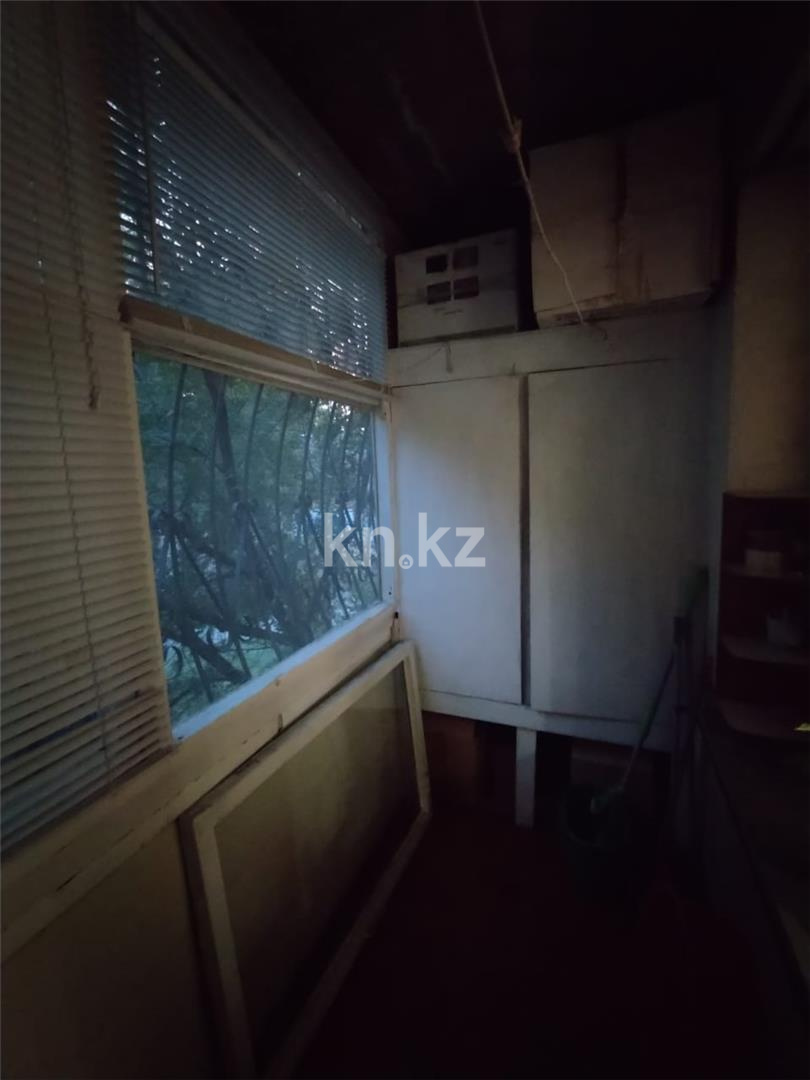 Продажа 3-комнатной квартиры, 59 м², ул. Ерубаева, дом  52/2 в Караганде - фото 19