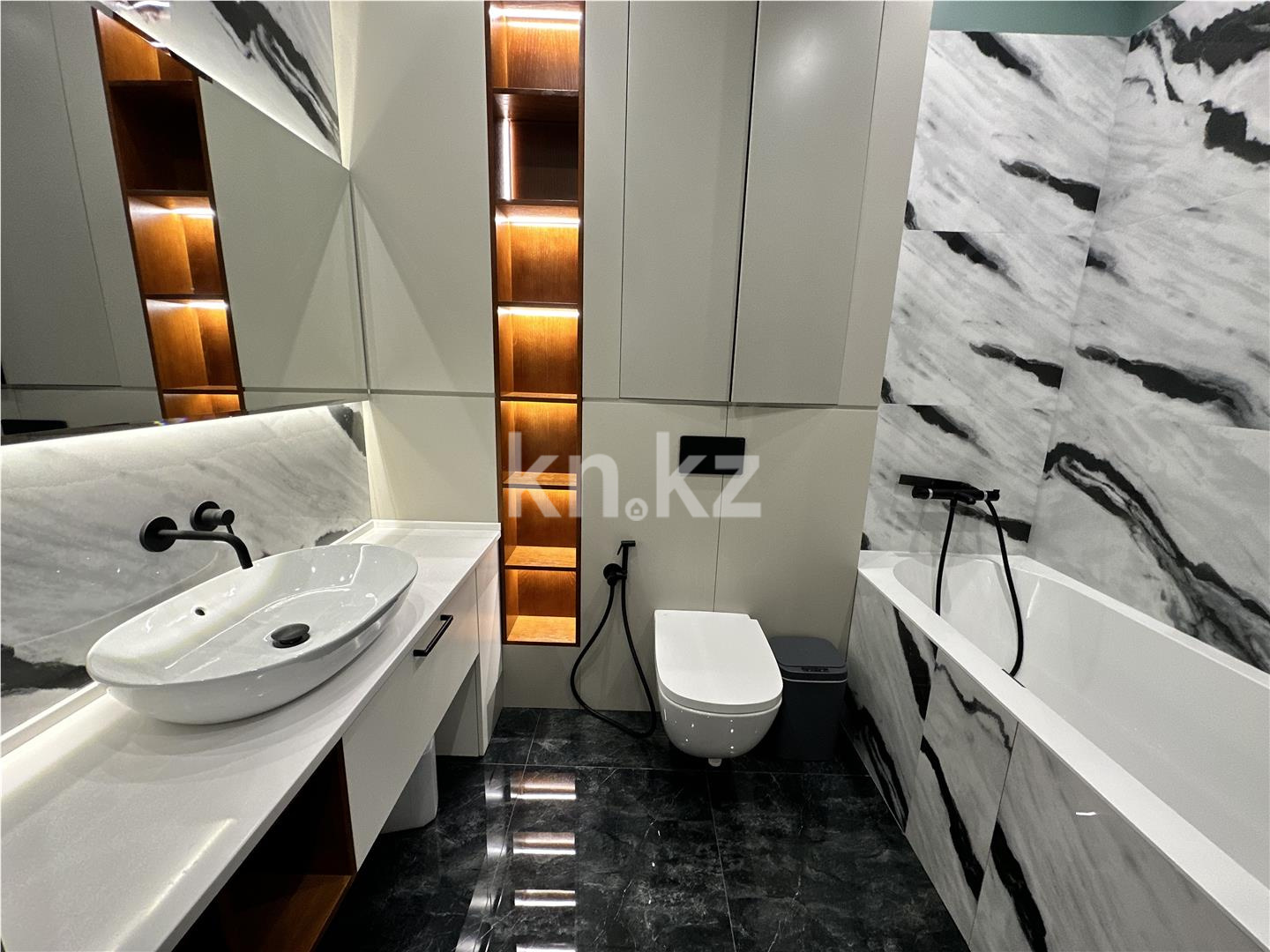 Продажа 4-комнатной квартиры, 105 м², мкр-н Степной-3 в Караганде - фото 15