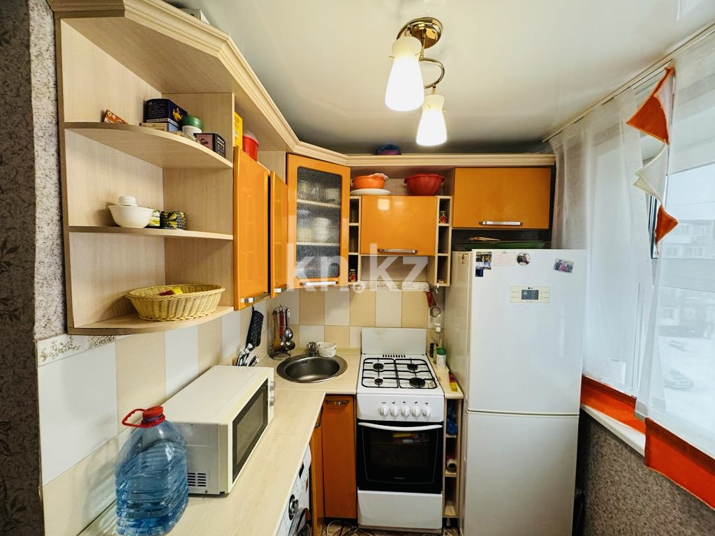 Продажа 2-комнатной квартиры, 44.7 м², мкр-н 15, дом  9 в Караганде - фото 2