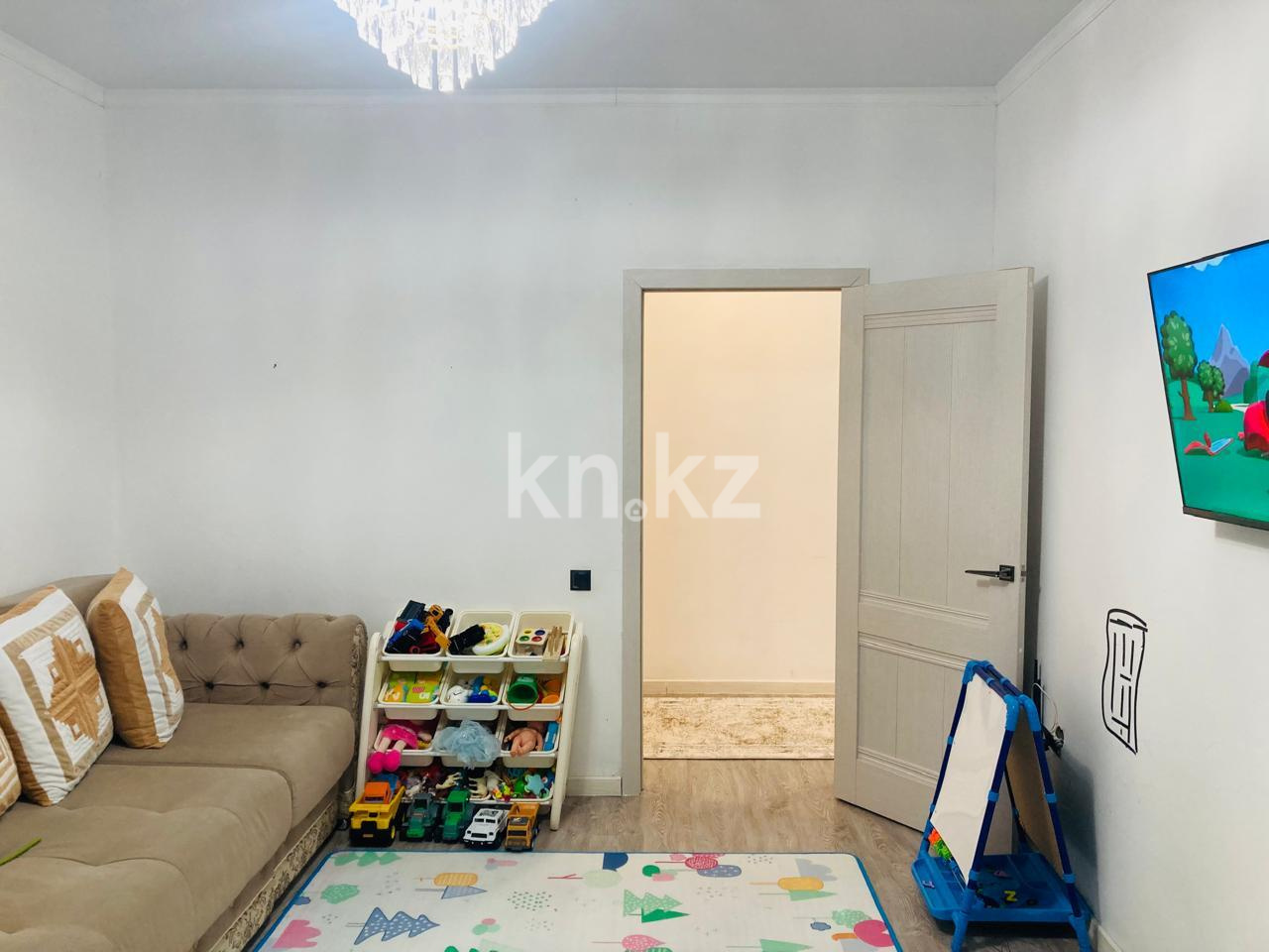 Продажа 2-комнатной квартиры, 62 м², ул. Муканова в Караганде - фото 2