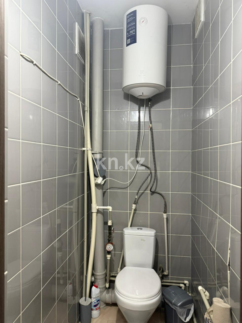 Продажа 2-комнатной квартиры, 85 м², пр. Шахтеров в Караганде - фото 7