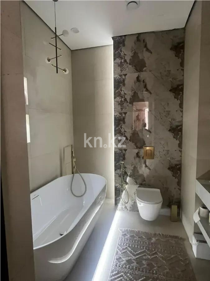 Продажа 4-комнатной квартиры, 127.7 м² в Астане - фото 5