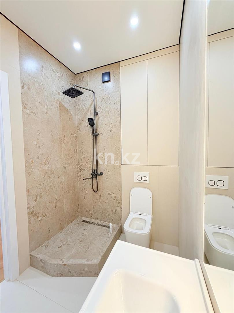 Продажа 2-комнатной квартиры, 64 м² в Караганде - фото 10