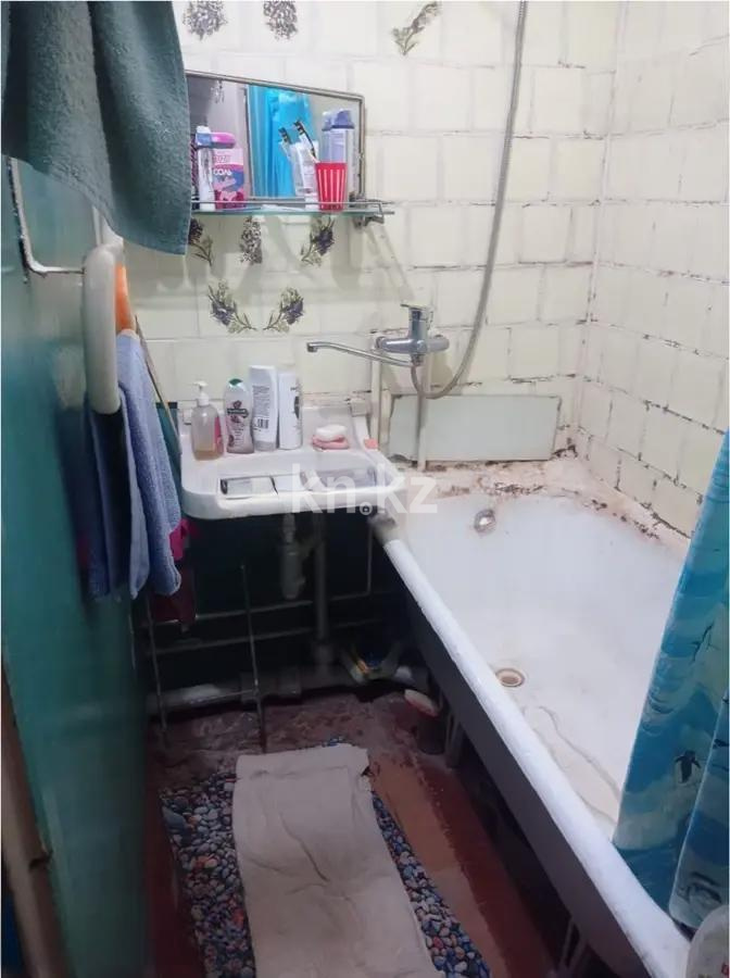 Продажа 3-комнатной квартиры, 56.6 м², 11 мкр., дом  22 в Алматы - фото 3