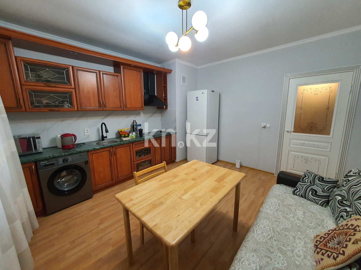 Продажа 1-комнатной квартиры, 49.4 м² в Алматы - фото 3