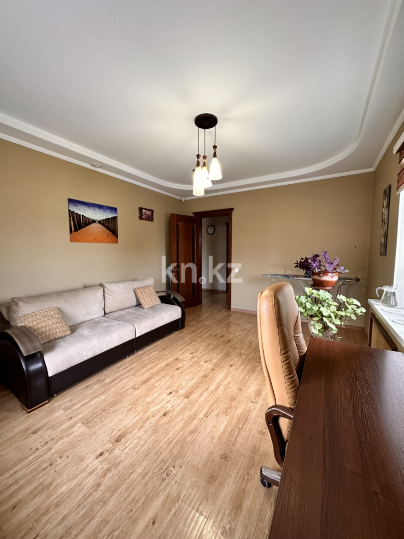 Продажа 6-комнатного дома, 316 м² в Караганде - фото 10