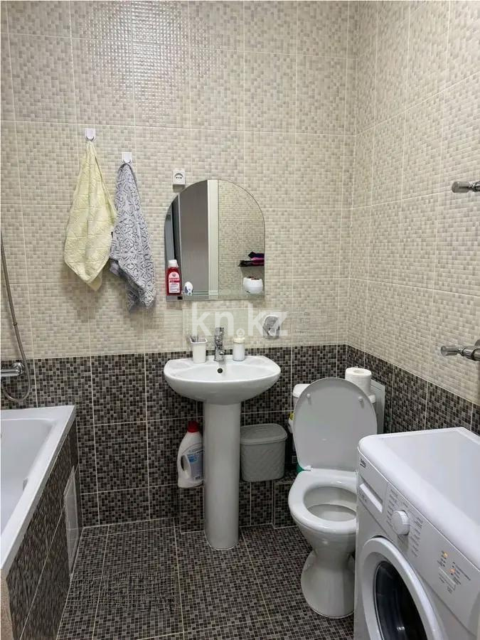 Продажа 1-комнатной квартиры, 37 м², пр. Аль-Фараби, дом  30 в Астане - фото 3