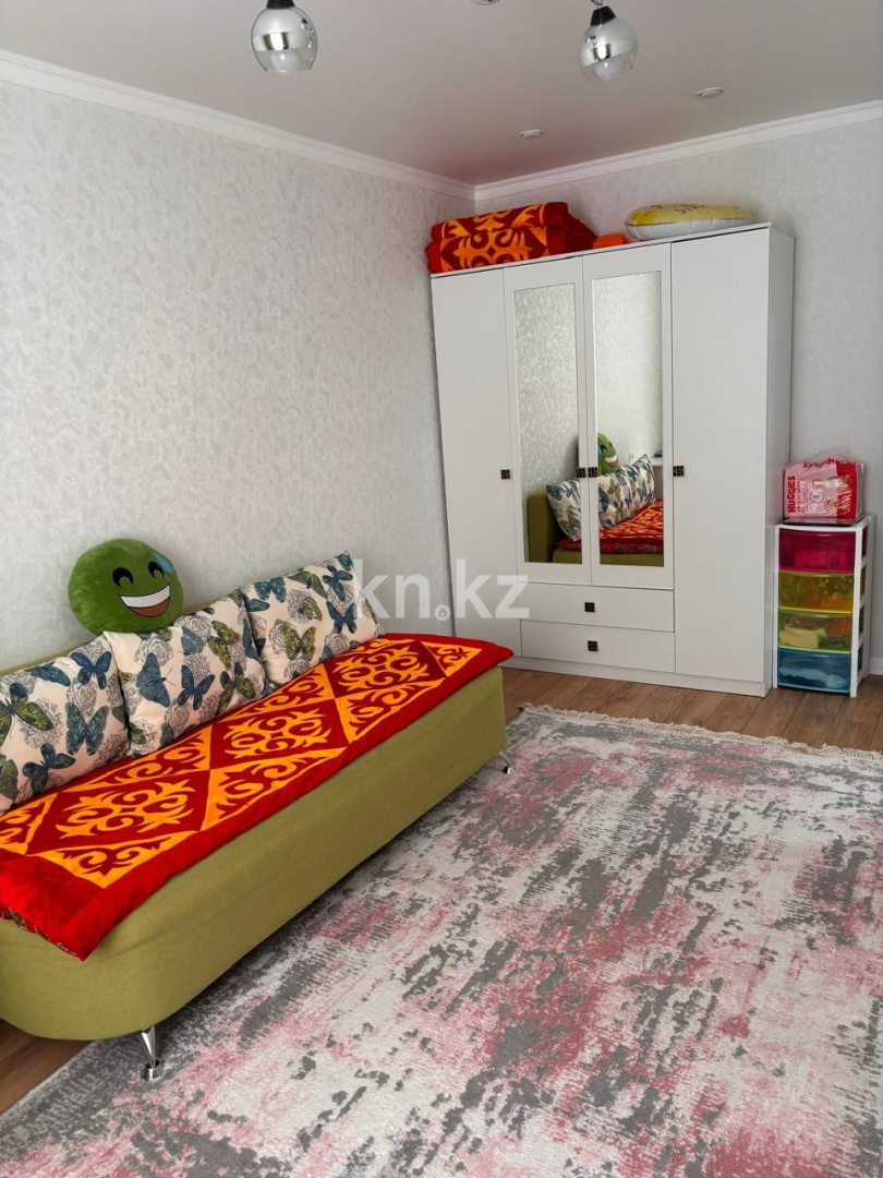 Продажа 2-комнатной квартиры, 57 м², мкр-н Женис в Уральске - фото 8