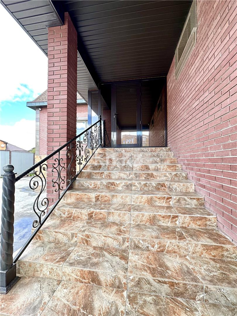 Продажа 6-комнатного дома, 400.7 м², ул. Жанибекова в Караганде - фото 44