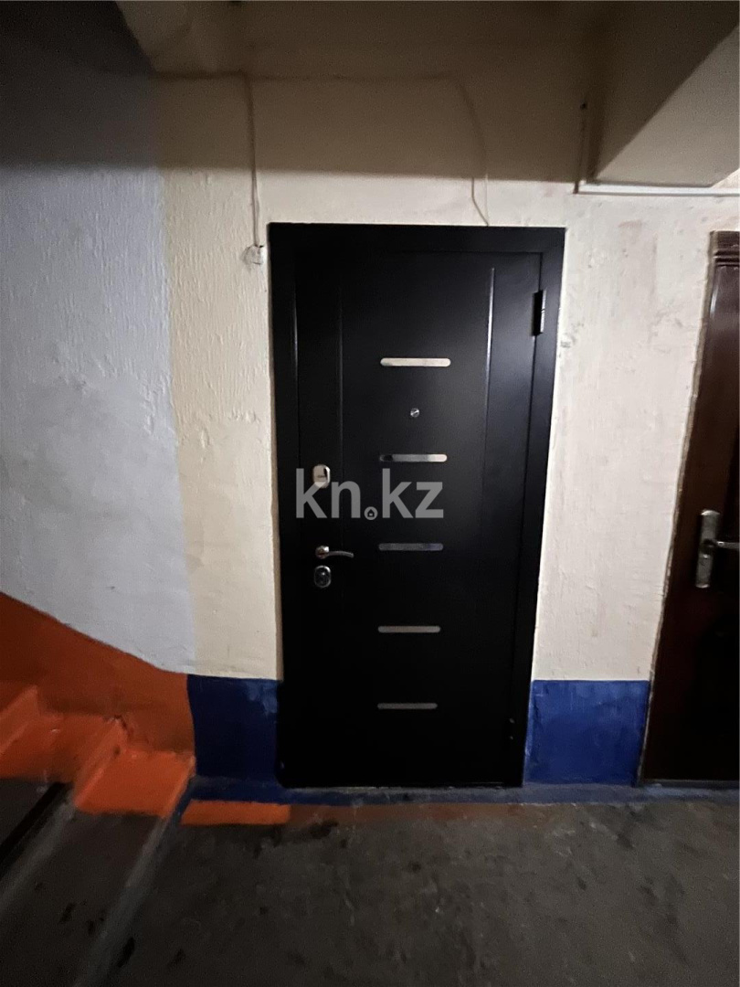 Продажа 3-комнатной квартиры, 58 м², 14-й мкр., дом  16 в Караганде - фото 13