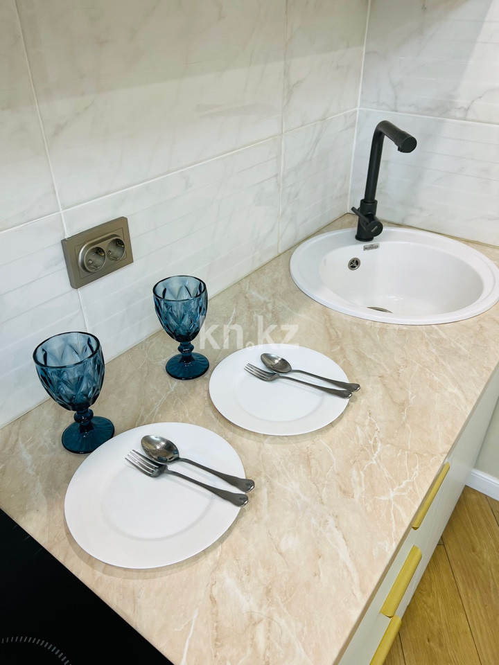 Аренда 1-комнатной квартиры посуточно, 36 м², ул. Айтиева, дом  154/1 - ул. Жамбыла в Алматы - фото 10