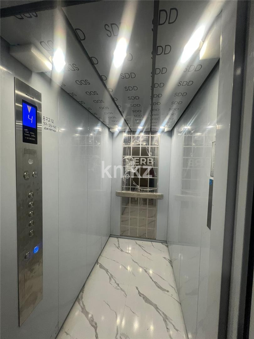 Продажа 4-комнатной квартиры, 107 м², ул. 3-я, дом  42б в Караганде - фото 17