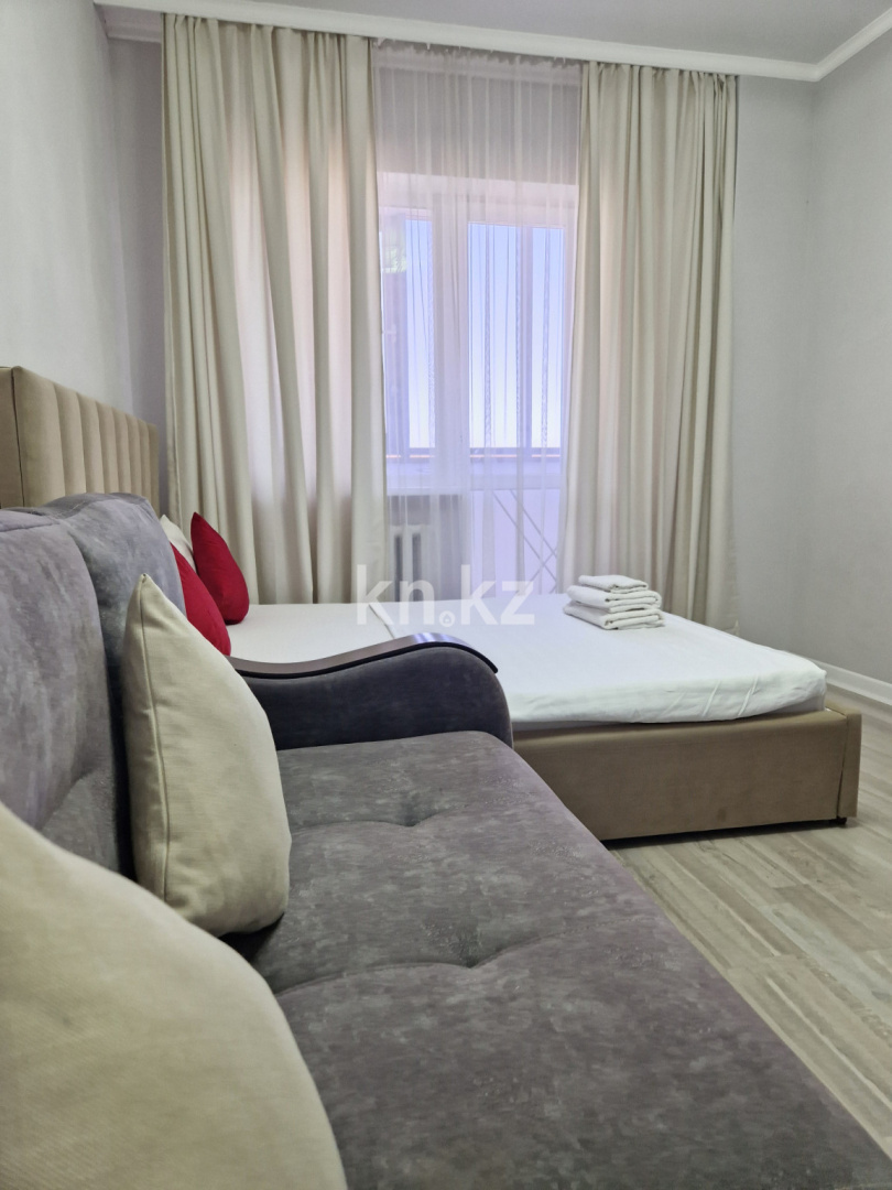 Аренда 1-комнатной квартиры посуточно, 40 м², пр. Кабанбай батыра, дом  4/2 - ул. Космонавтов в Астане - фото 8