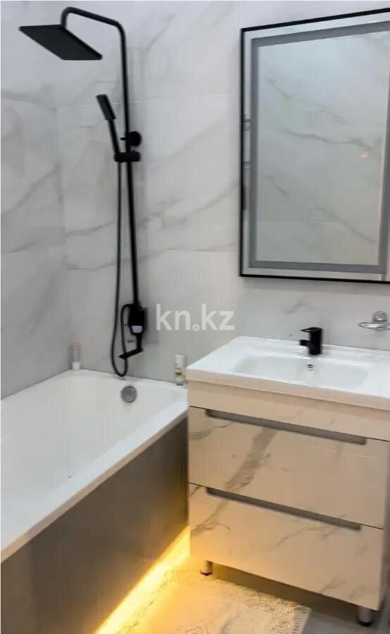 Продажа 2-комнатной квартиры, 57 м² в Алматы - фото 3