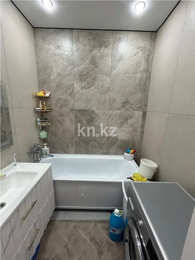 Продажа 3-комнатной квартиры, 83 м², мкр-н Голубые Пруды, дом  3/2 в Караганде - фото 4