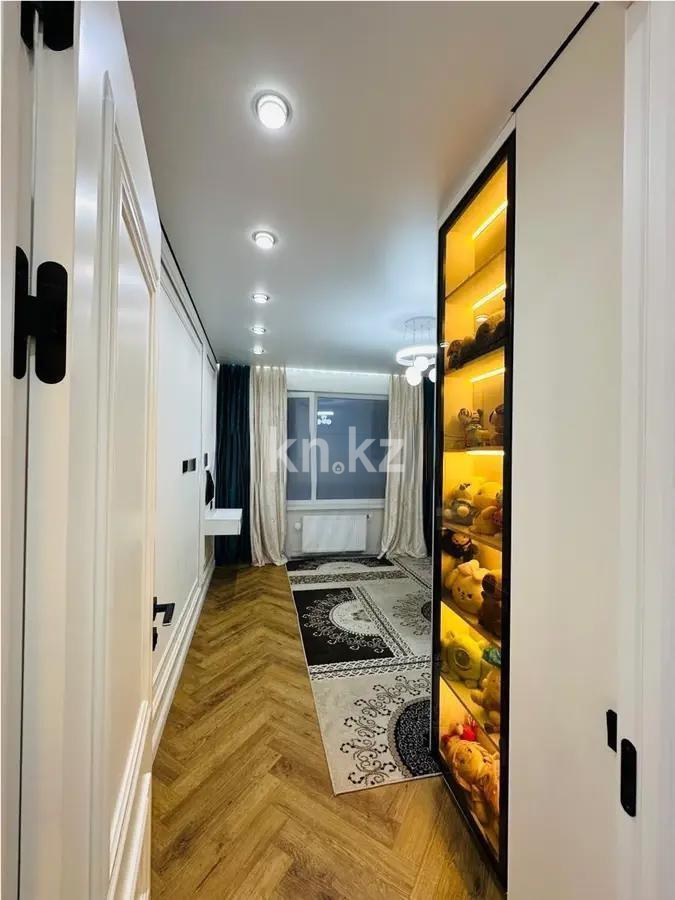 Продажа 2-комнатной квартиры, 64 м², ул. Момышулы, дом  5/3 в Алматы - фото 2