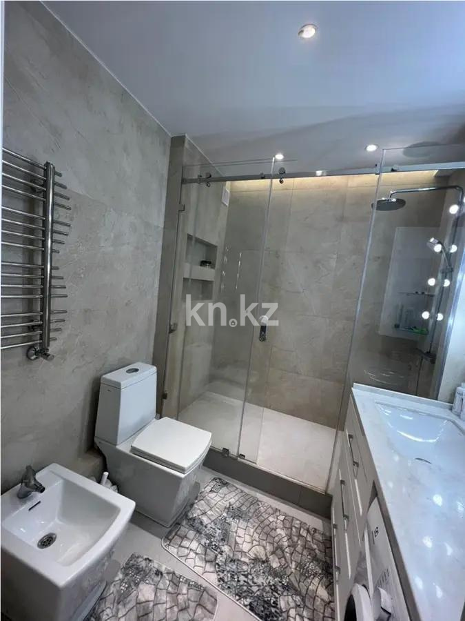 Продажа 2-комнатной квартиры, 72.8 м² в Алматы - фото 4