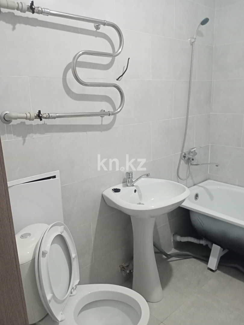 Аренда 1-комнатной квартиры, 50 м² в Астане - фото 8