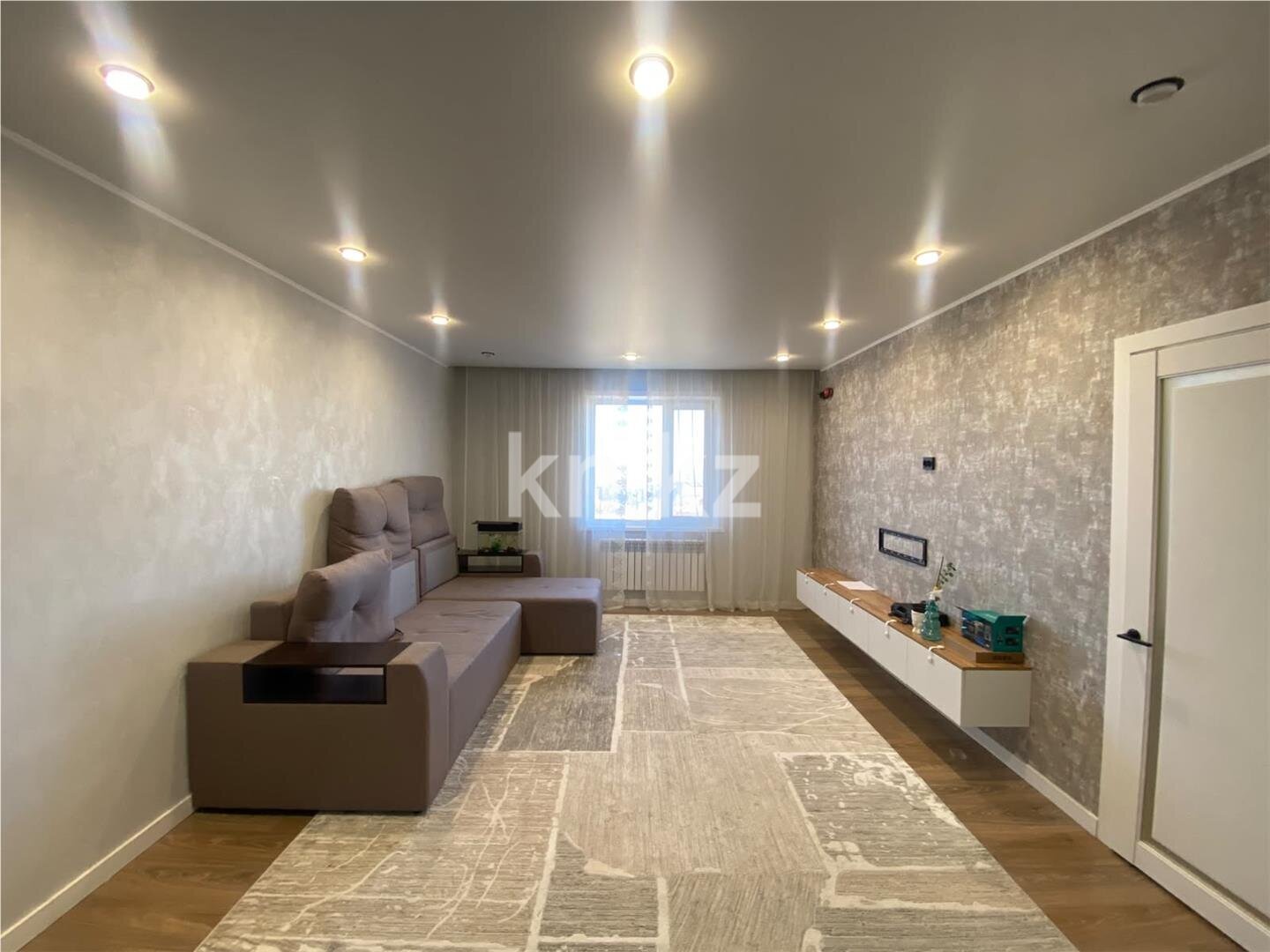 Продажа 3-комнатной квартиры, 81 м² в Караганде