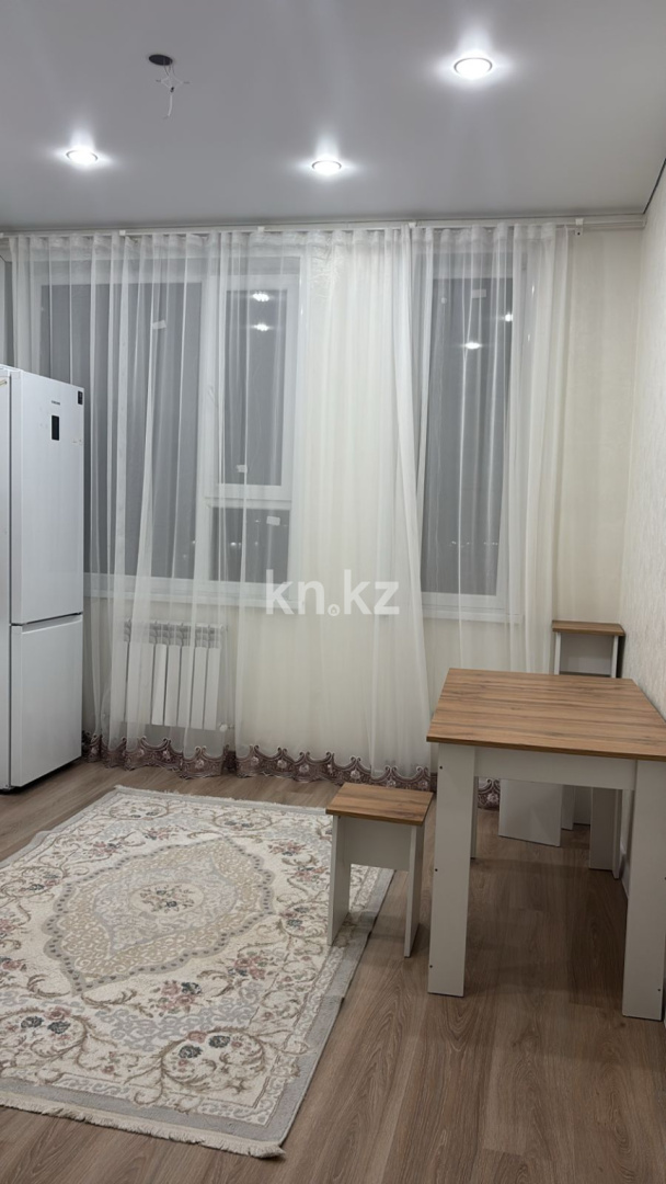 Аренда 1-комнатной квартиры, 38 м², ул. Айнакол, дом  66 - пр. Кошкарбаева в Астане - фото 2