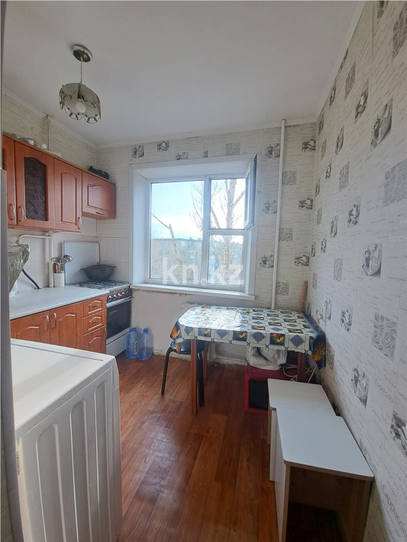 Продажа 4-комнатной квартиры, 61 м², мкр-н 16 в Караганде - фото 3