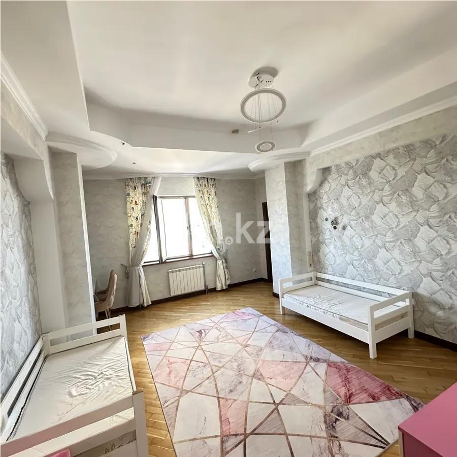 Продажа 4-комнатной квартиры, 185 м², пр. Кабанбай батыра, дом  6/5 в Астане - фото 2