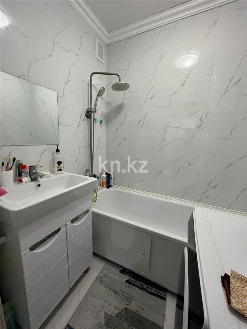 Продажа 4-комнатной квартиры, 90 м², мкр-н Голубые Пруды в Караганде - фото 9