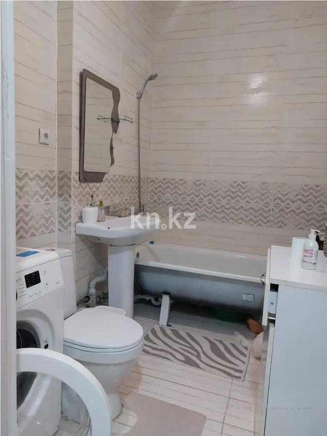 Продажа 2-комнатной квартиры, 72.3 м² в Алматы - фото 4