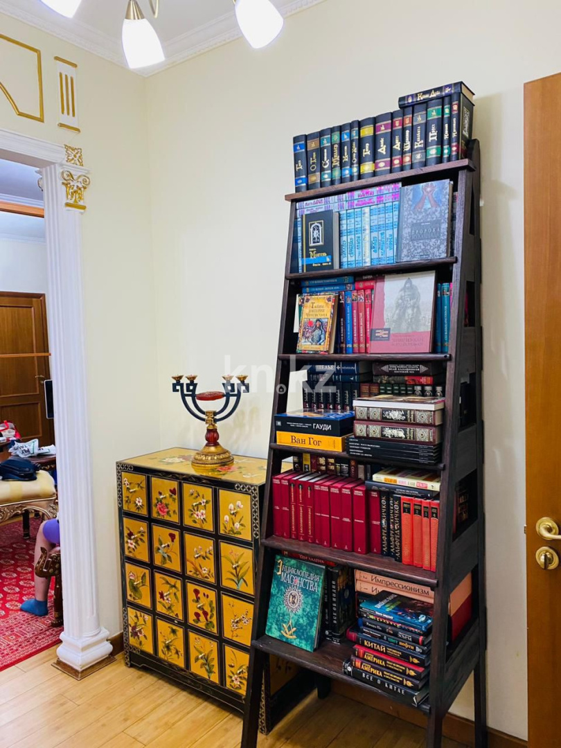 Аренда 3-комнатной квартиры, 140 м², ул. Мендикулова, дом  22 в Алматы - фото 8