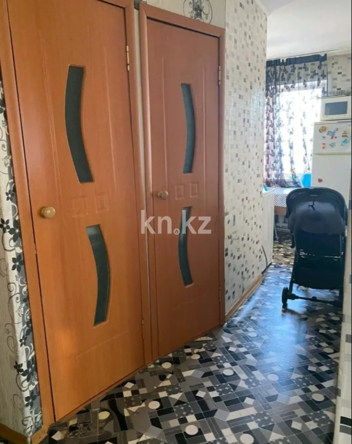 Продажа 3-комнатной квартиры, 47.1 м², 17 мкр., дом  34 в Караганде - фото 5