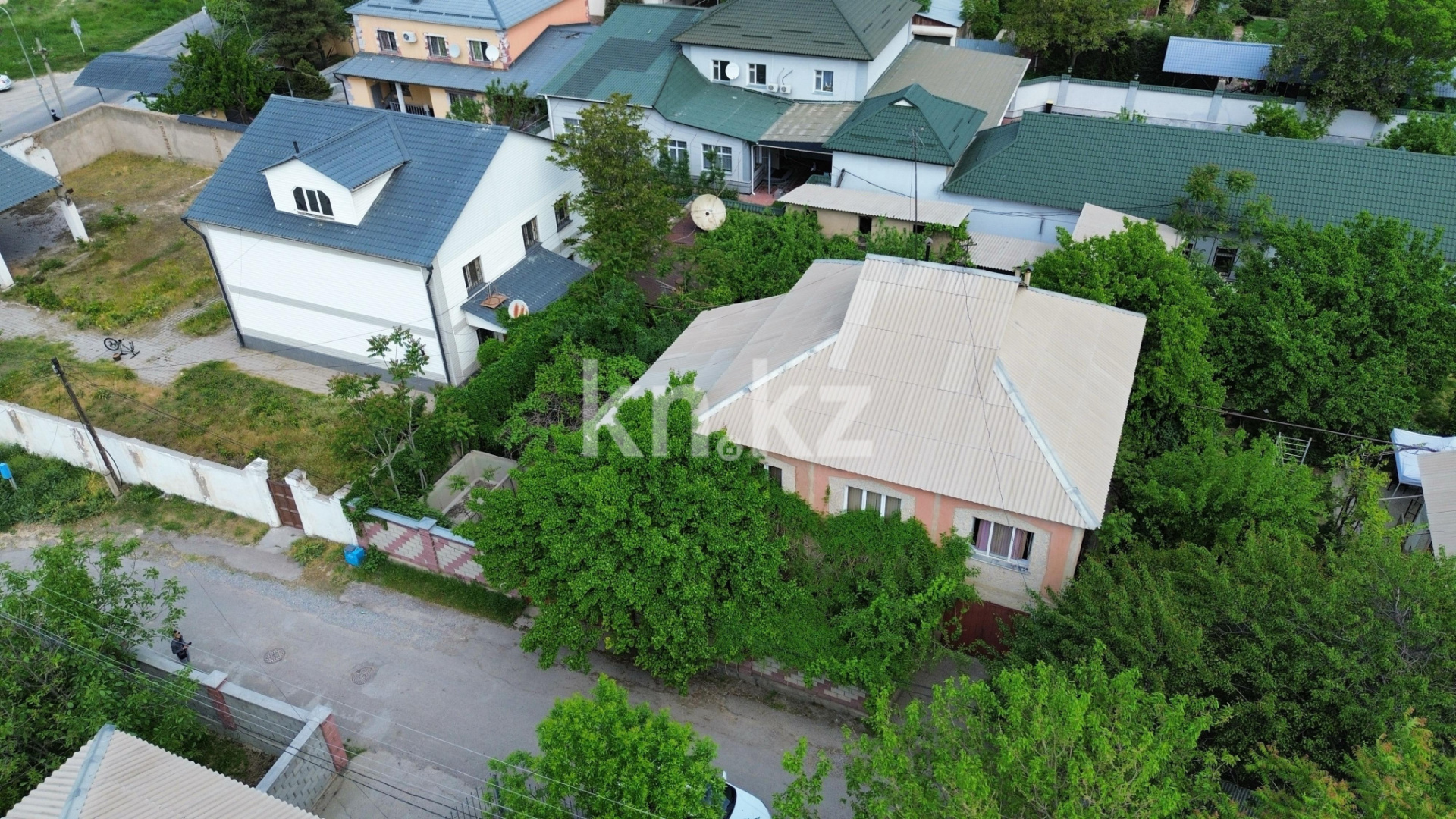 Продажа 6-комнатного дома, 368 м², мкр-н Шапагат, дом  1111 в Шымкенте - фото 4