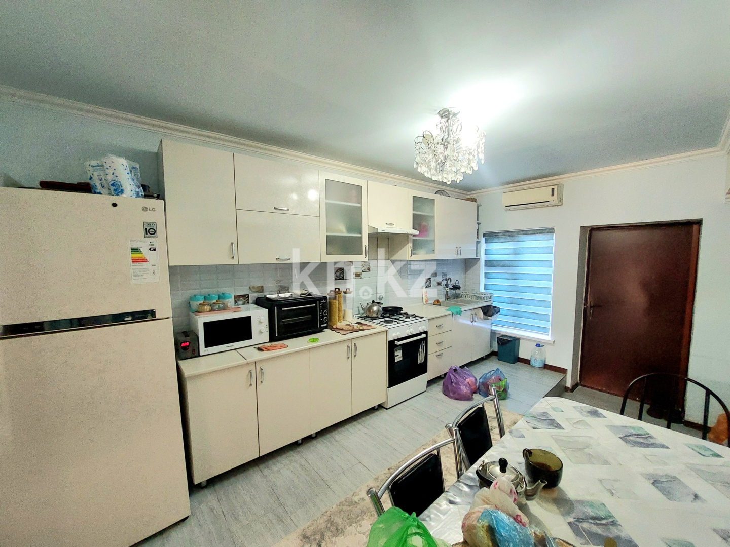 Продажа 6-комнатного дома, 252 м², ул. Сырым батыра, дом  64 в Шымкенте - фото 24