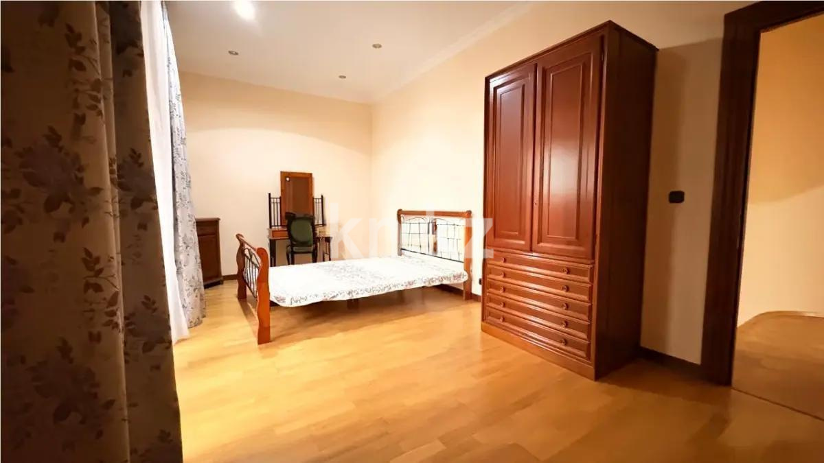 Продажа 4-комнатной квартиры, 200 м² в Алматы - фото 3