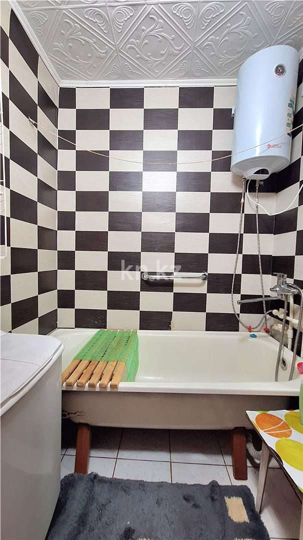 Продажа 2-комнатной квартиры, 50 м², 18 мкр. в Караганде - фото 5
