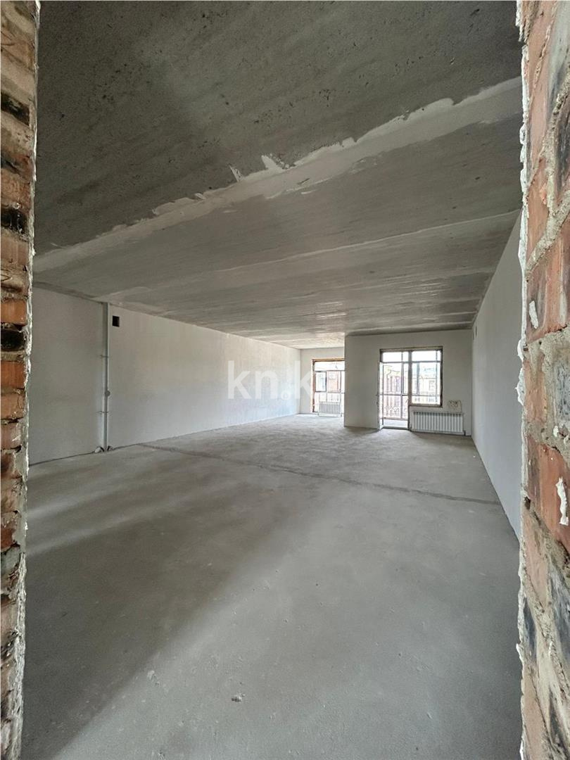 Продажа 4-комнатной квартиры, 149 м², ул. Жанибекова, дом  53 в Караганде - фото 7