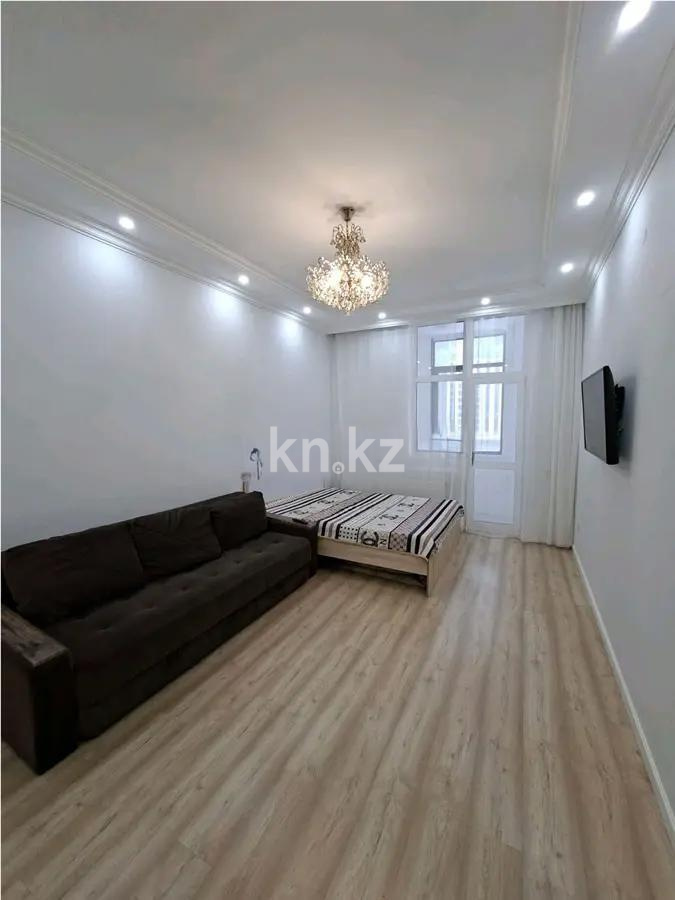 Продажа 1-комнатной квартиры, 39.3 м², пр. Кабанбай батыра, дом  49а в Астане