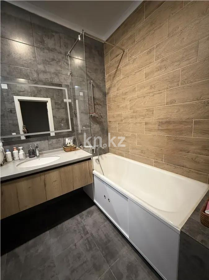 Продажа 3-комнатной квартиры, 75 м², пр. Серкебаева, дом  146 в Алматы - фото 4