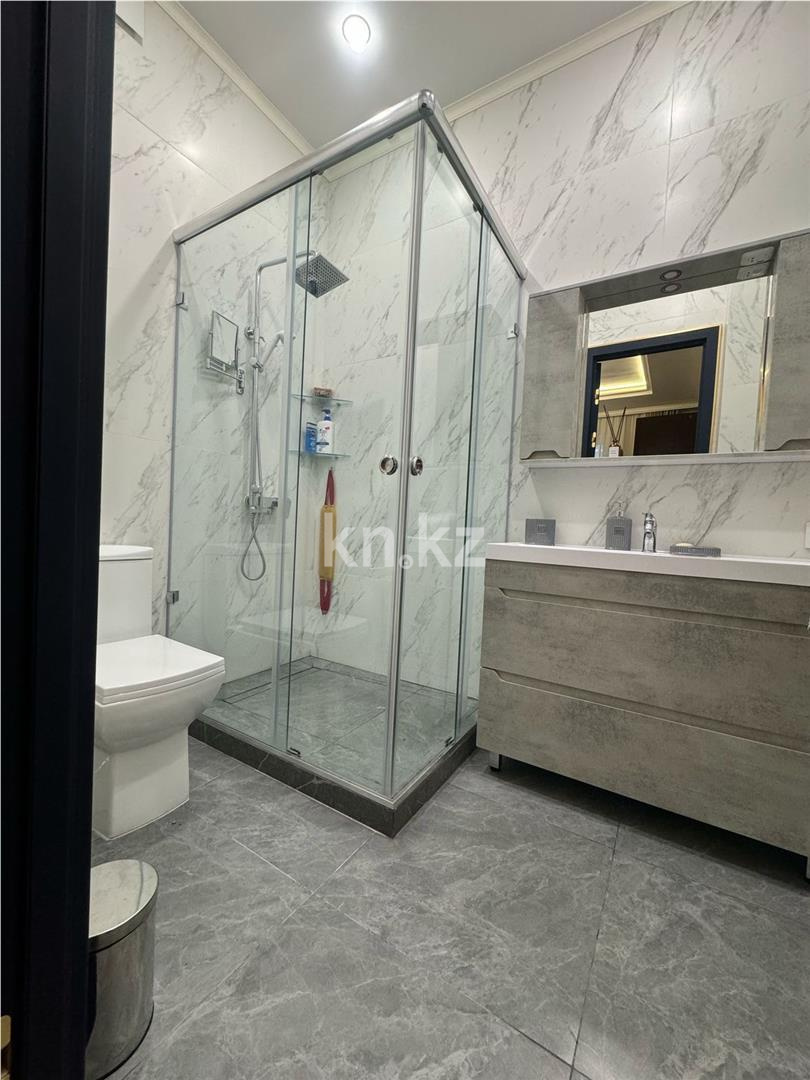 Продажа 4-комнатной квартиры, 198.9 м², ул. Иманова в Астане - фото 16