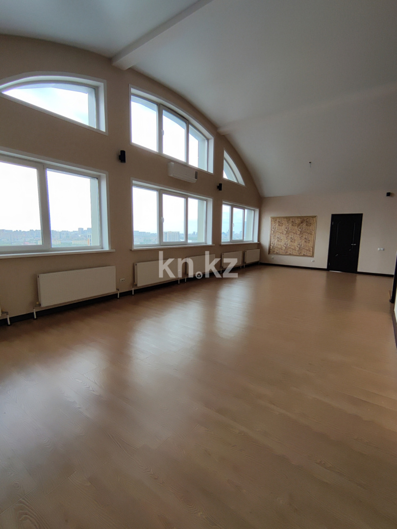 Продажа 5-комнатной квартиры, 165.5 м² в Астане - фото 5