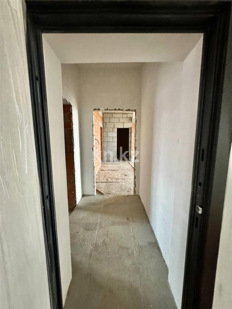 Продажа 2-комнатной квартиры, 72.4 м², мкр. Алтын Арка в Караганде - фото 11