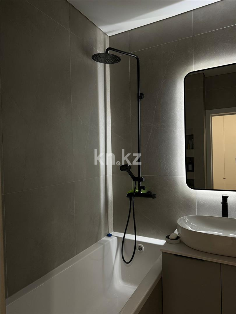 Продажа 1-комнатной квартиры, 47 м², ул. Момышулы в Караганде - фото 6